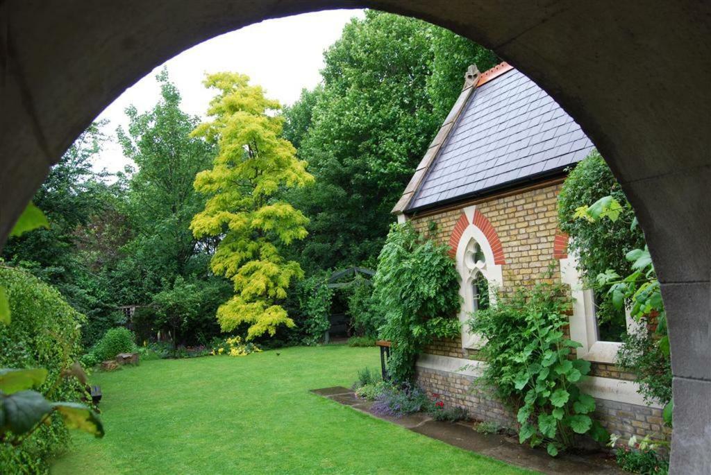 4 St Martins Almshouses Appartement Londen Buitenkant foto